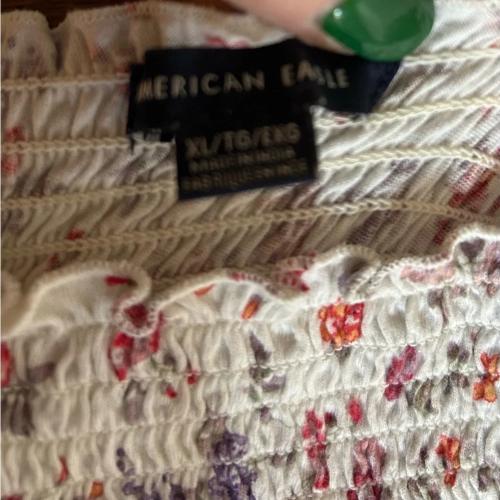 Floral Ruffle Sleeve Top - Picture 3 of 3